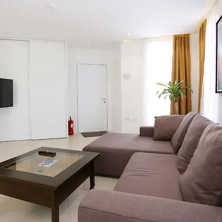 Apartment Lovely In With Wifi - Csv284