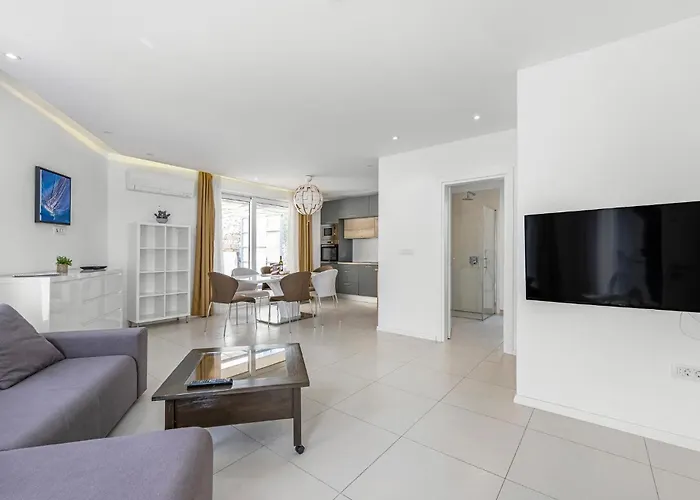 Lovely In With Wifi - Csv284 *